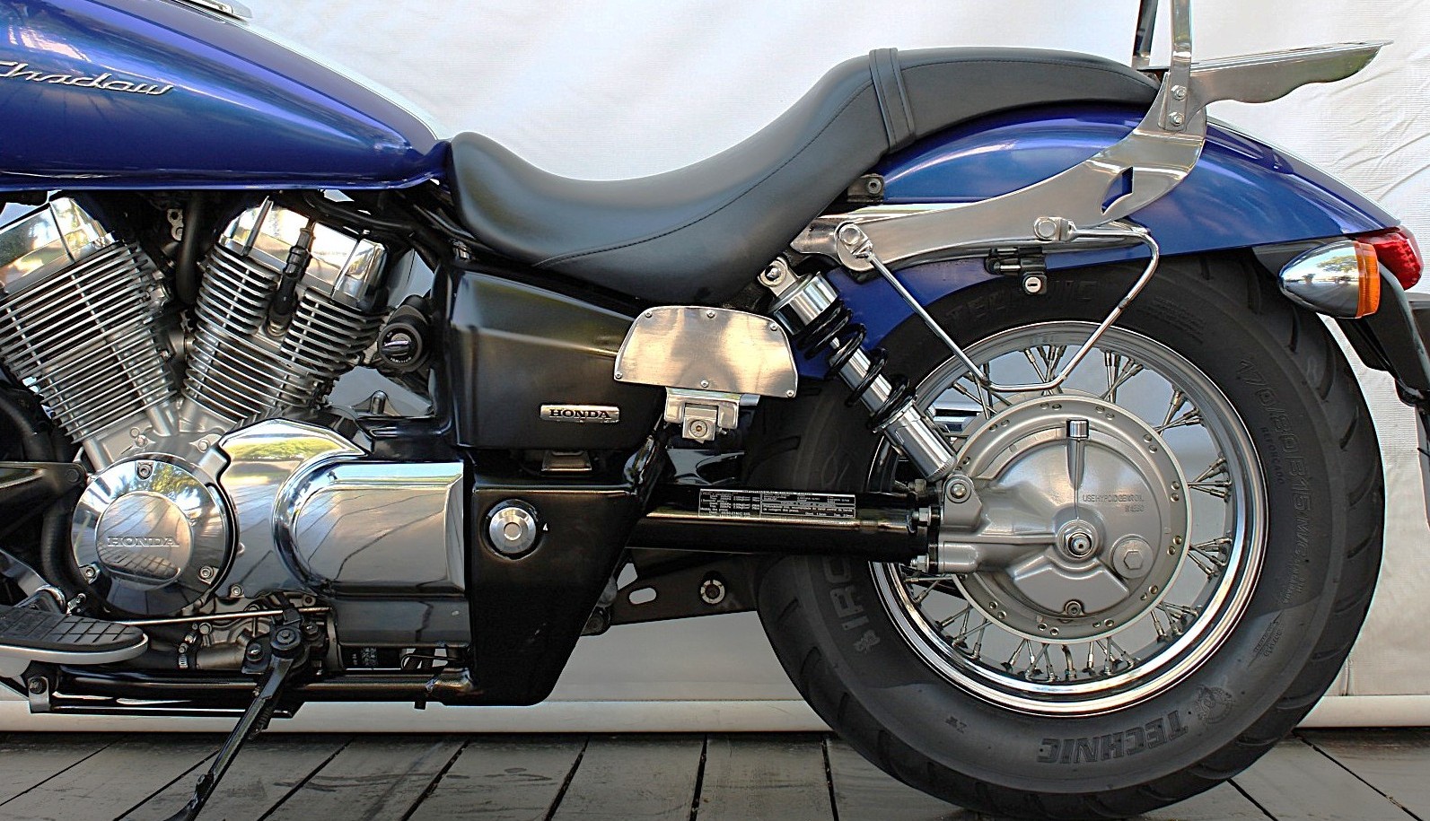 HONDA SHADOW 750