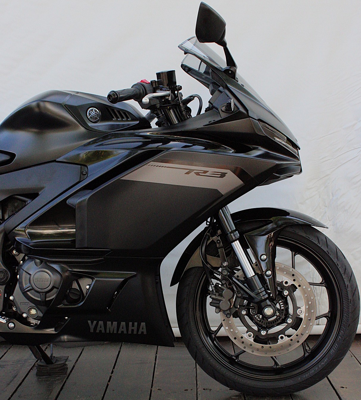 YAMAHA YZF R3 ABS CONNECTED