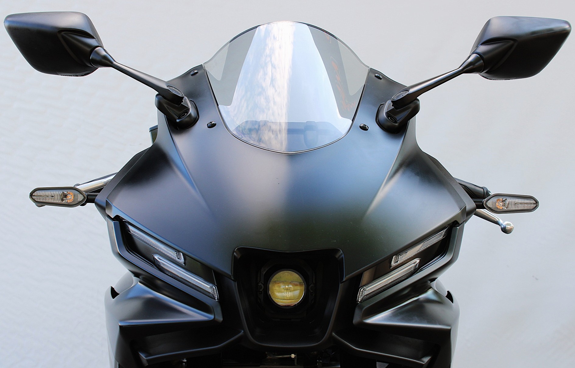 YAMAHA YZF R3 ABS CONNECTED