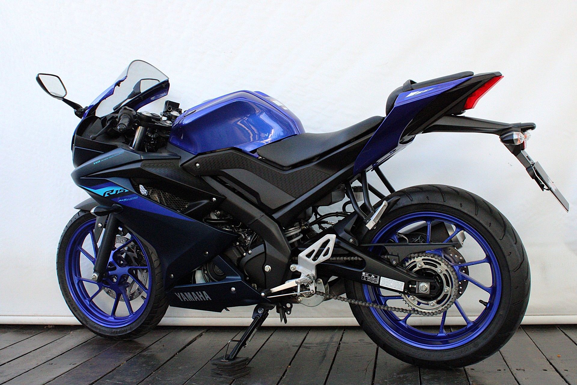 YAMAHA YZF R15