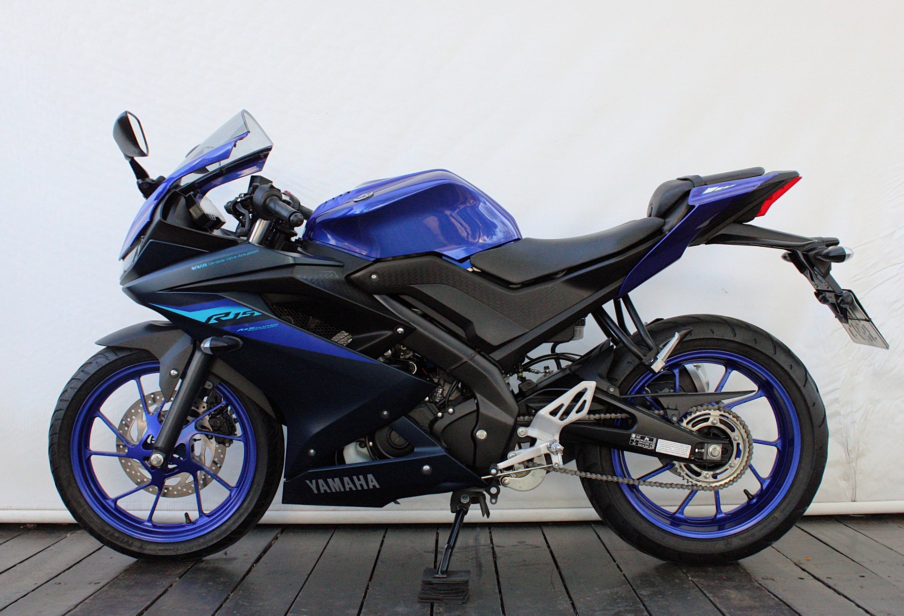 YAMAHA YZF R15