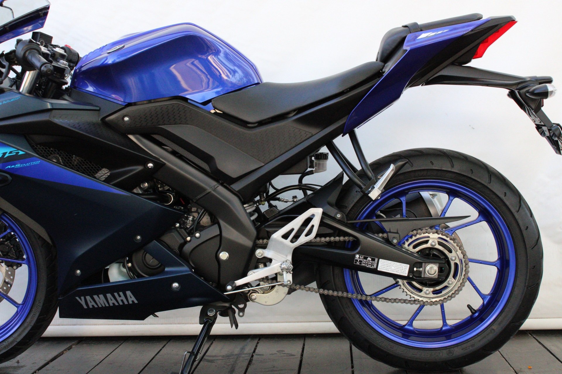 YAMAHA YZF R15