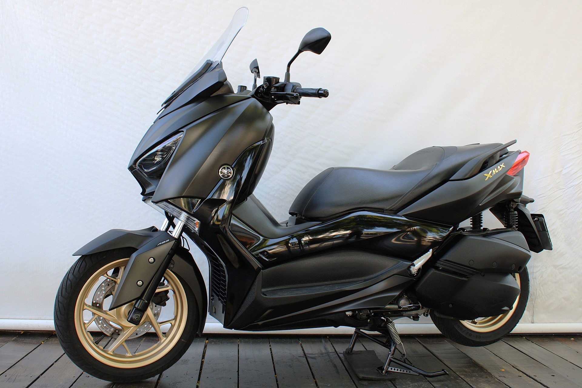 YAMAHA XMAX ABS