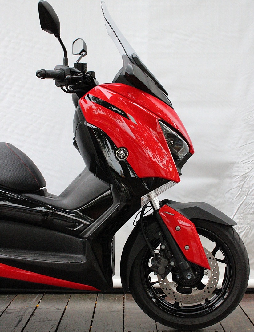 YAMAHA XMAX ABS