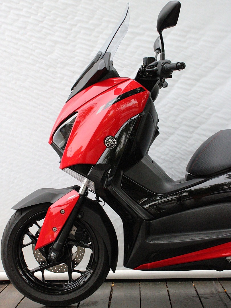 YAMAHA XMAX ABS
