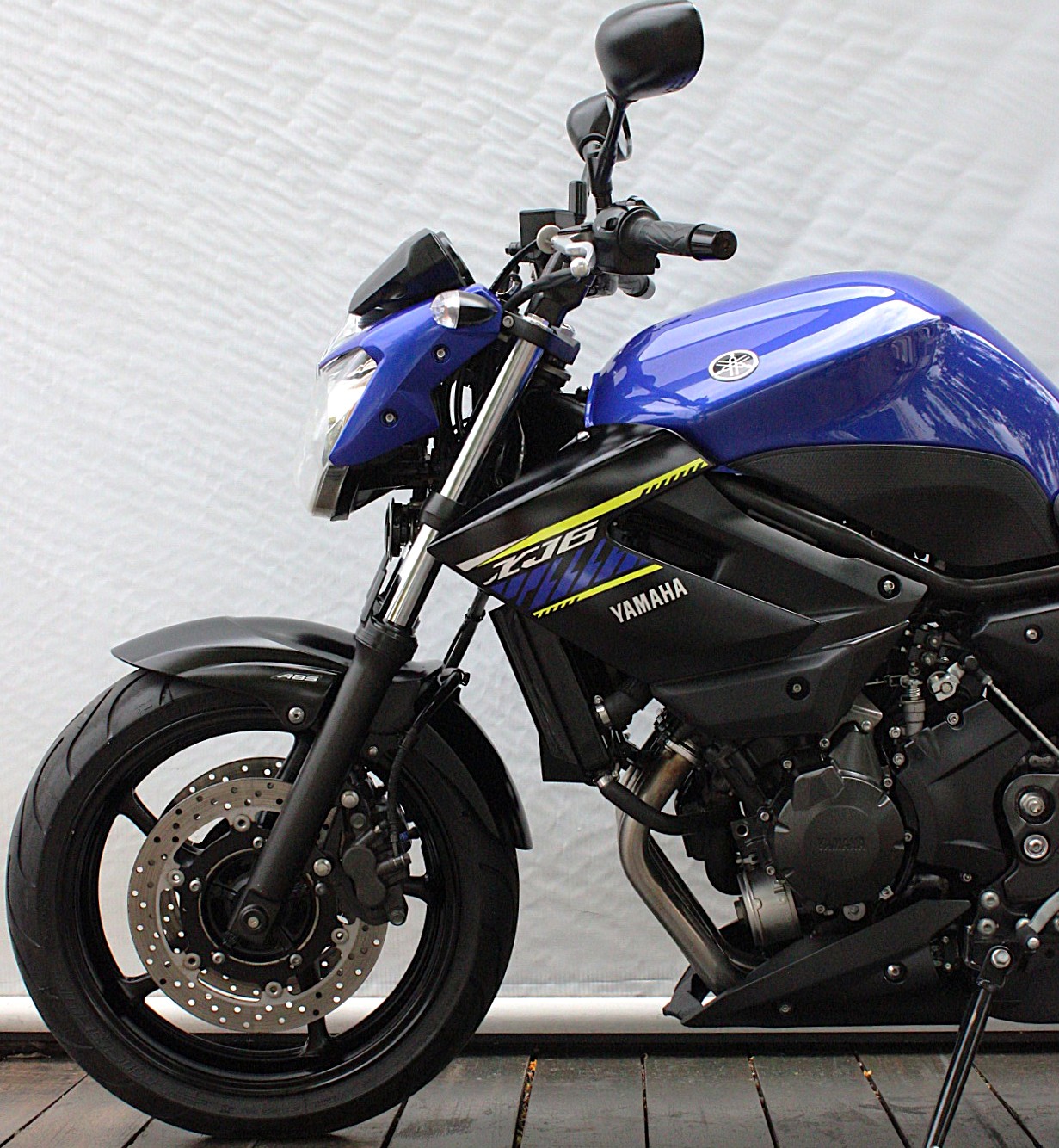 YAMAHA XJ6 N ABS