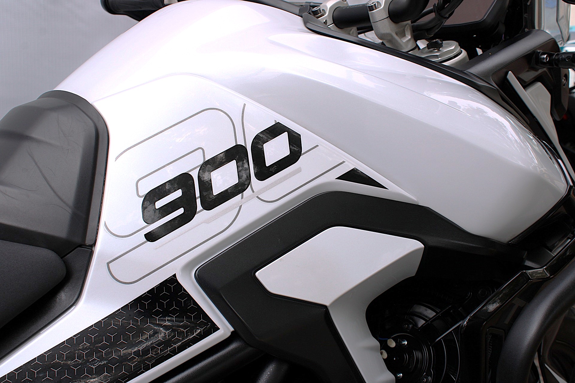 TRIUMPH TIGER 900 GT