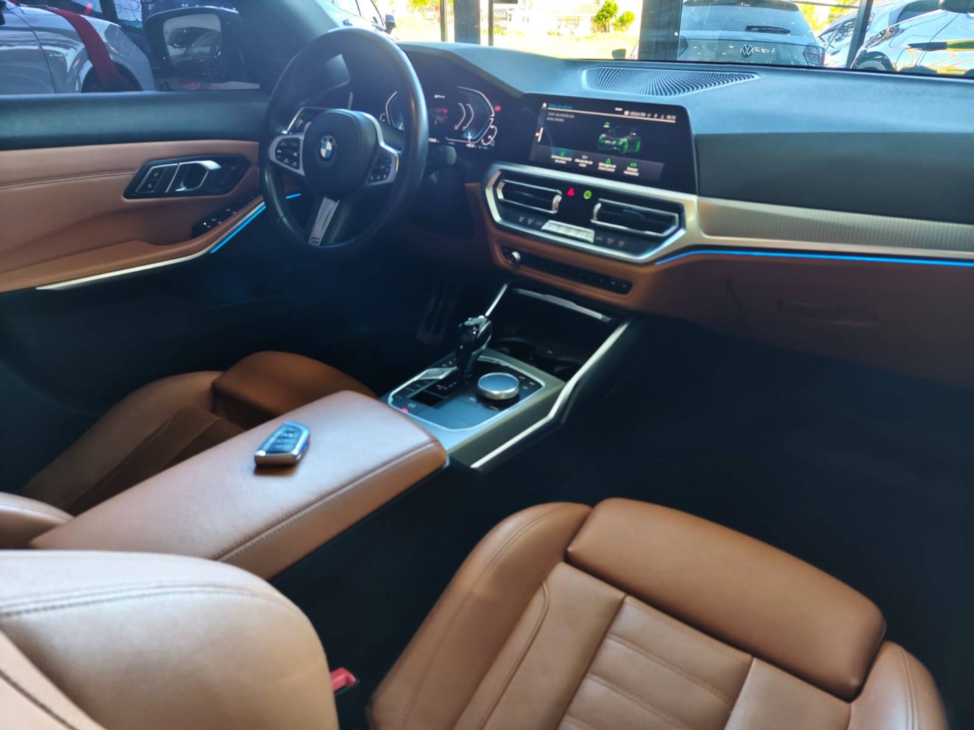 BMW 330e