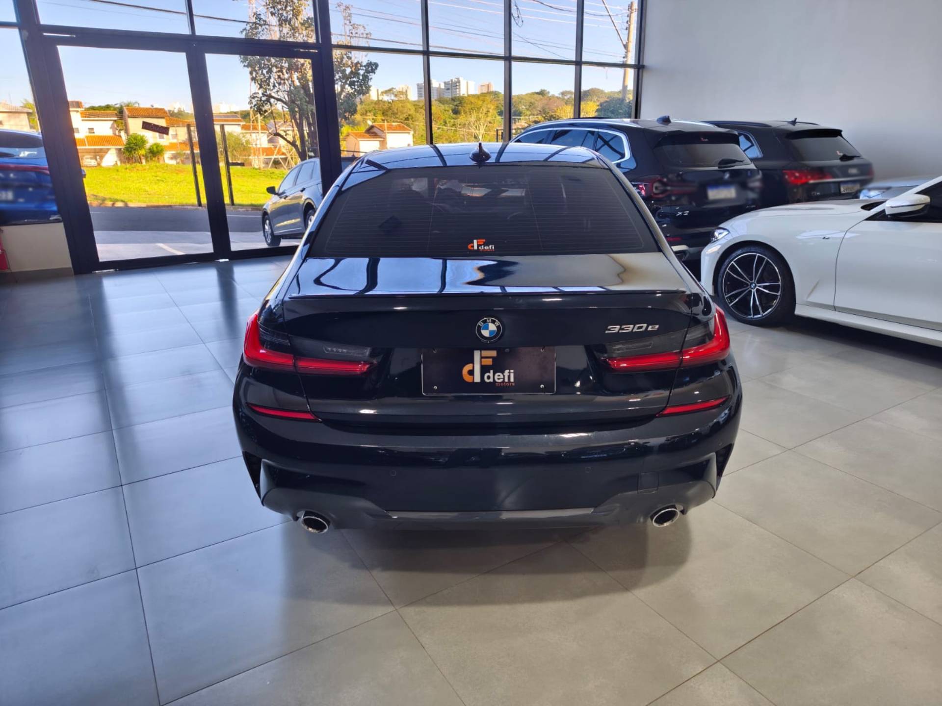 BMW 330e
