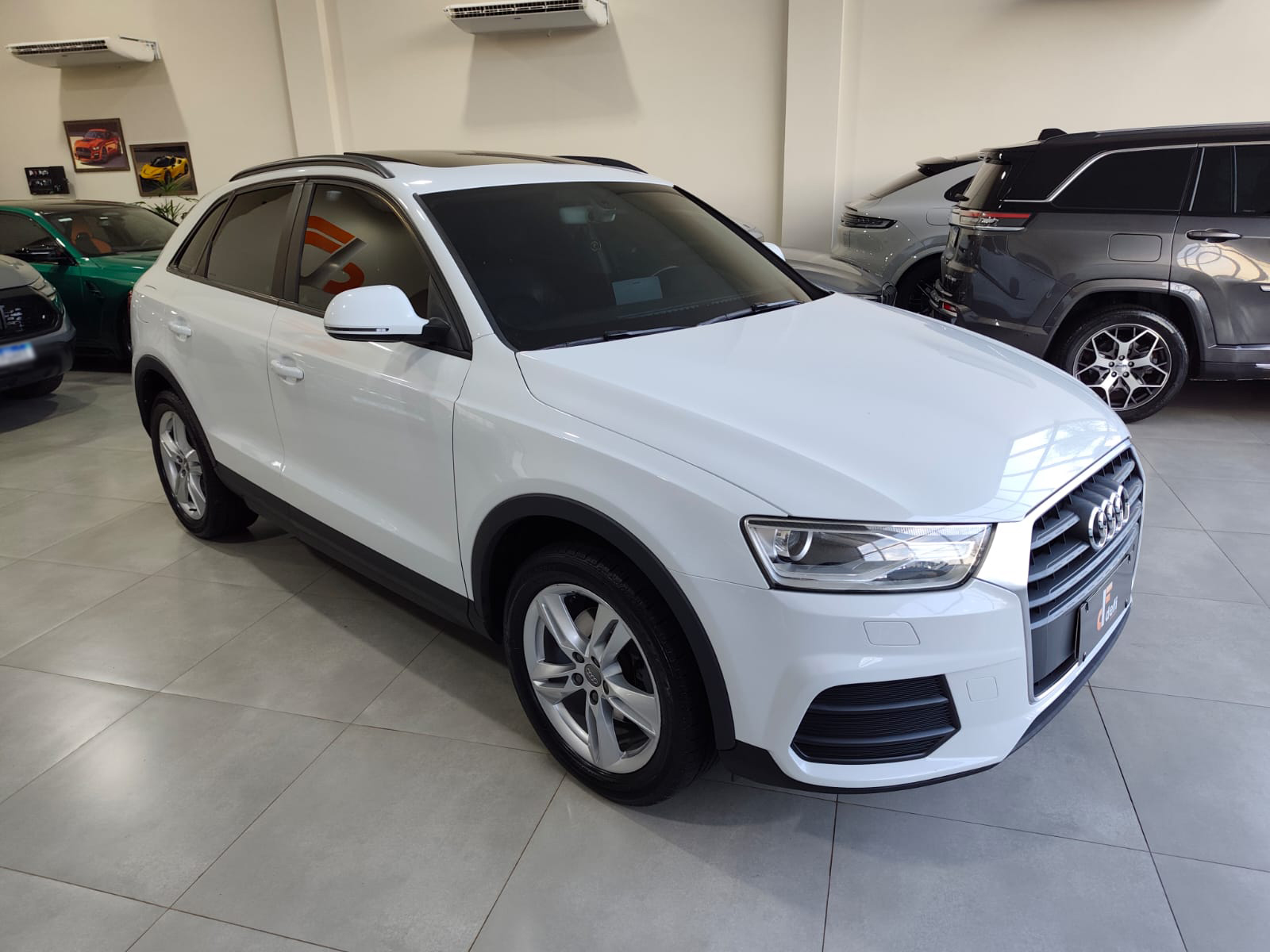 AUDI Q3