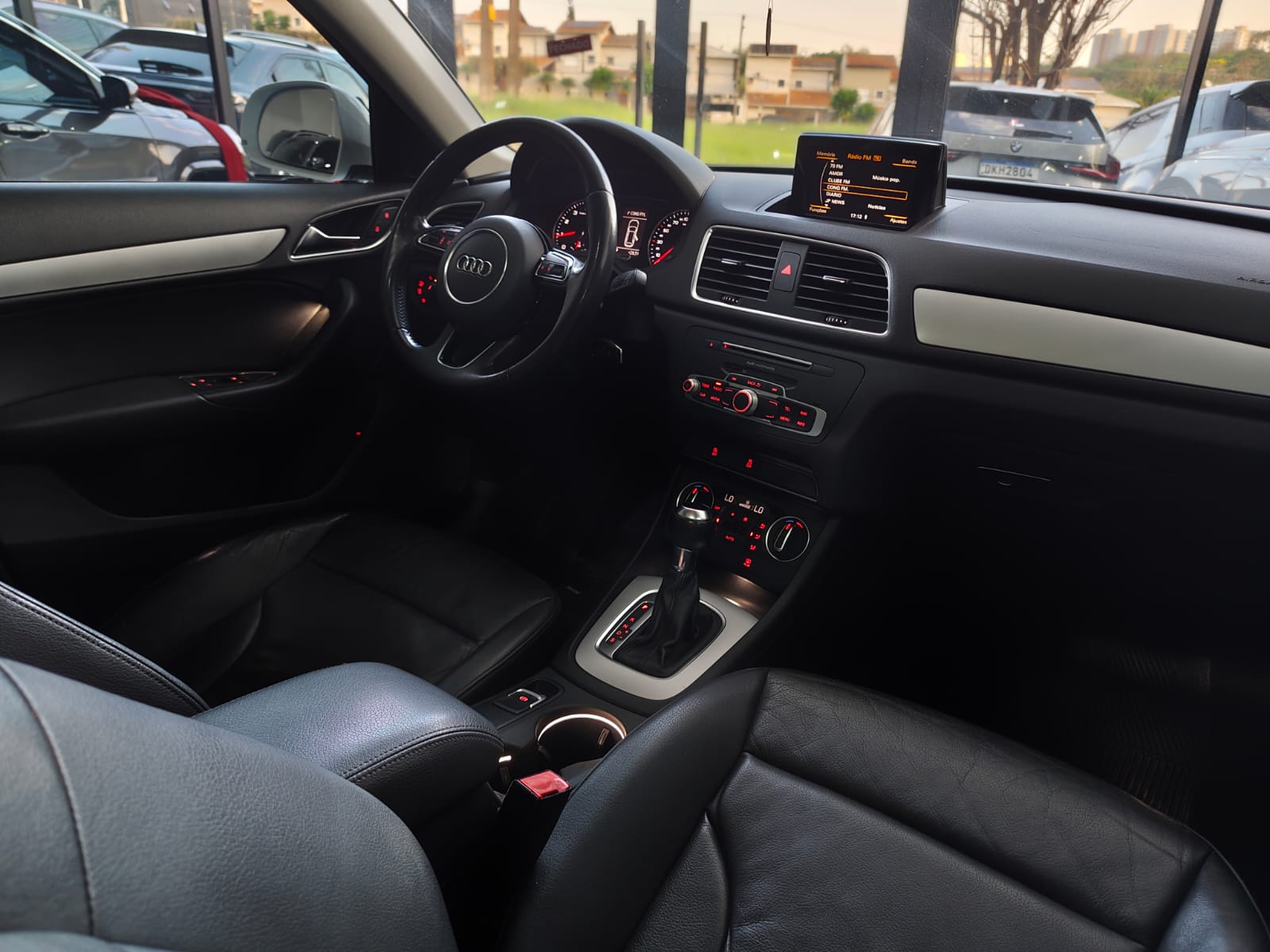 AUDI Q3