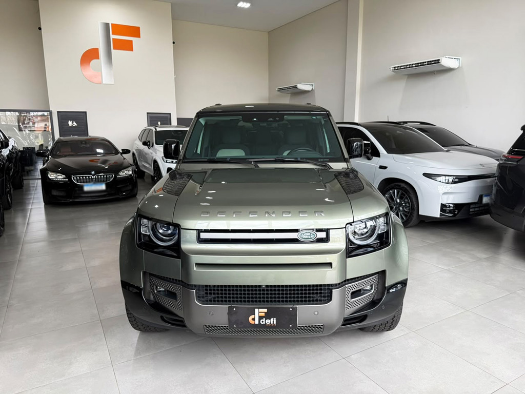 LAND ROVER DEFENDER