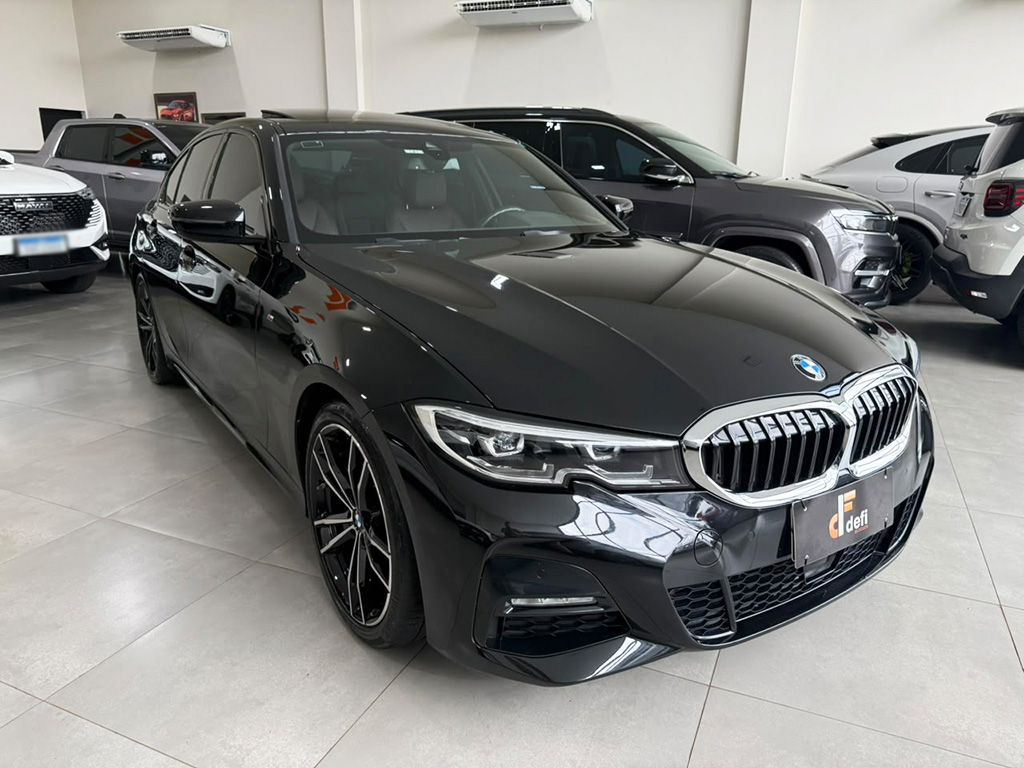BMW 320i