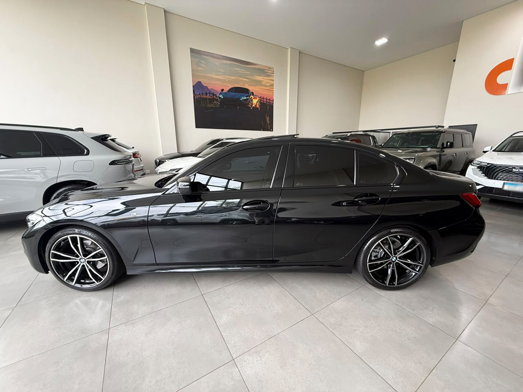 BMW 320i