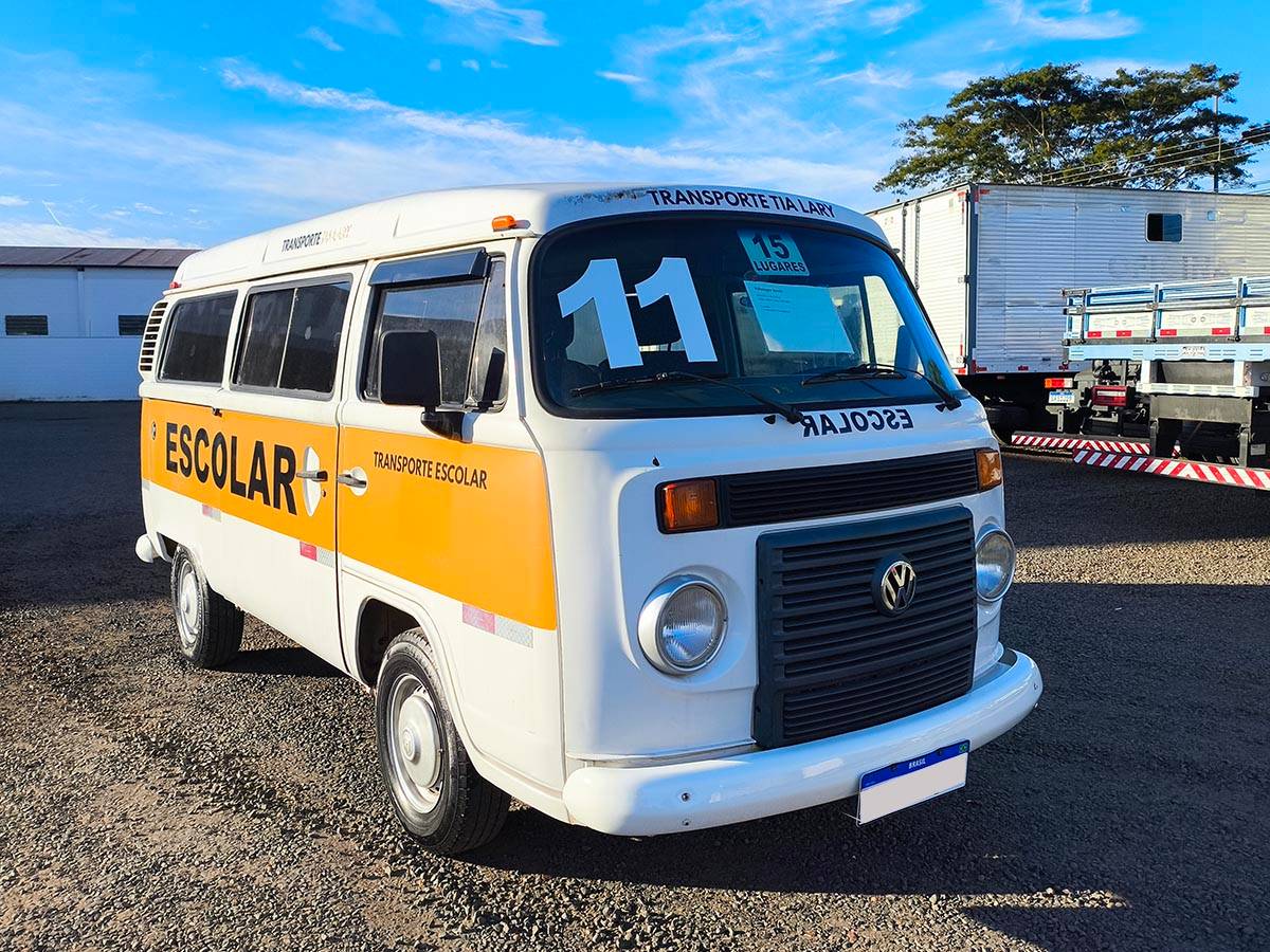 VOLKSWAGEN KOMBI