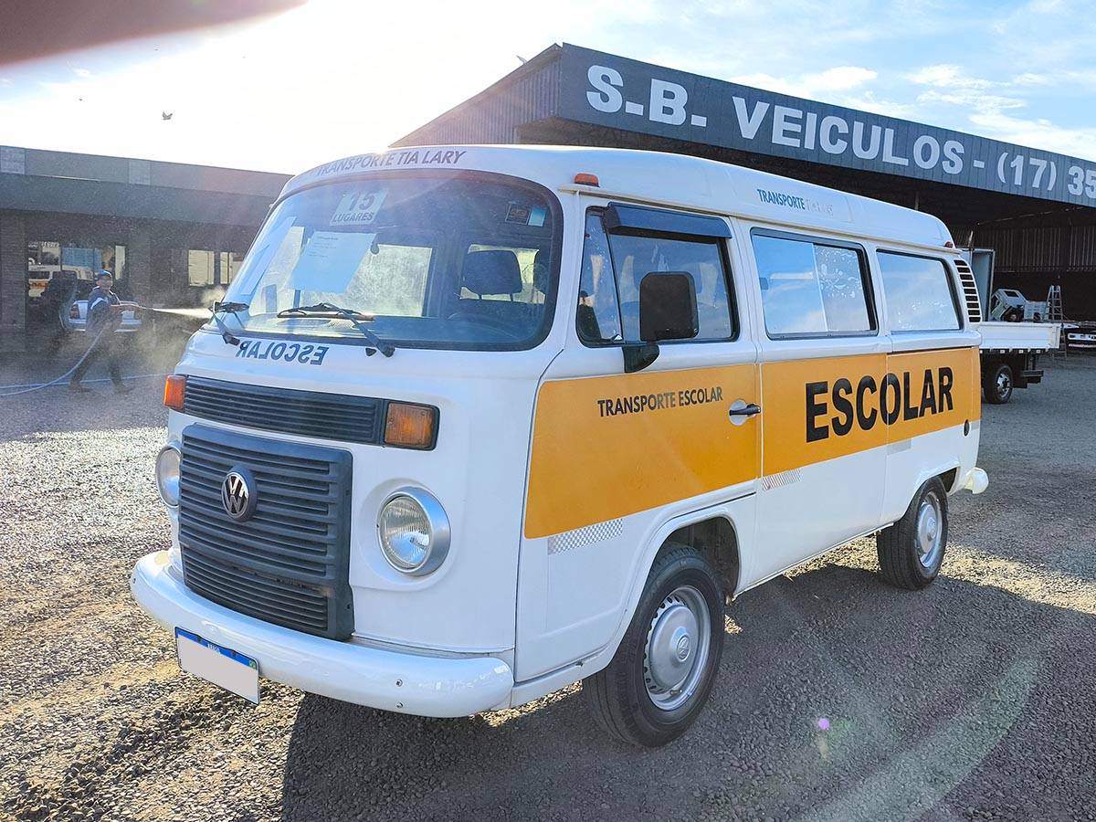 VOLKSWAGEN KOMBI