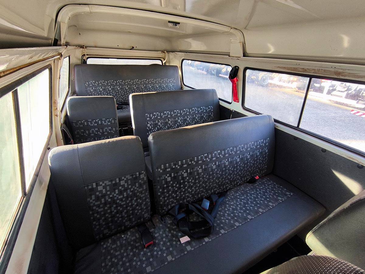 VOLKSWAGEN KOMBI