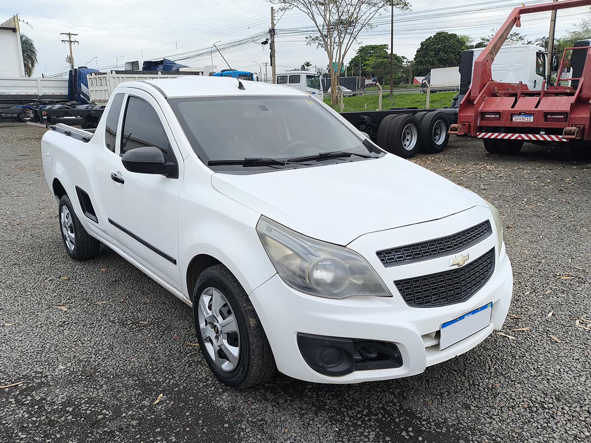CHEVROLET MONTANA