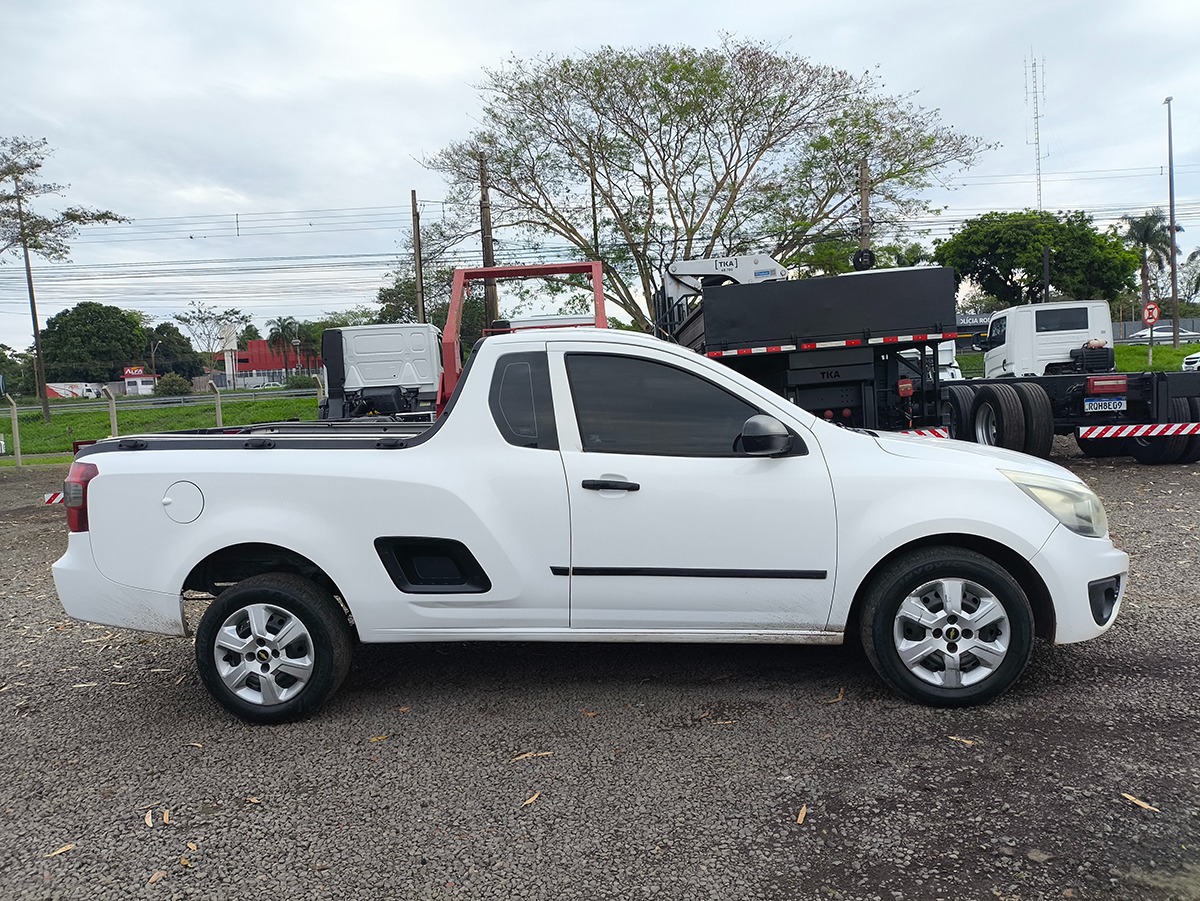 CHEVROLET MONTANA