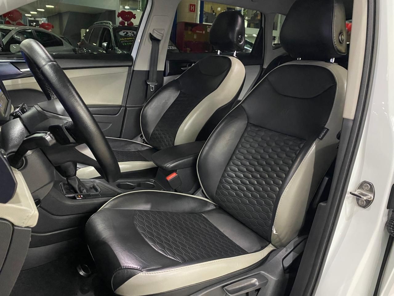 VOLKSWAGEN TAOS