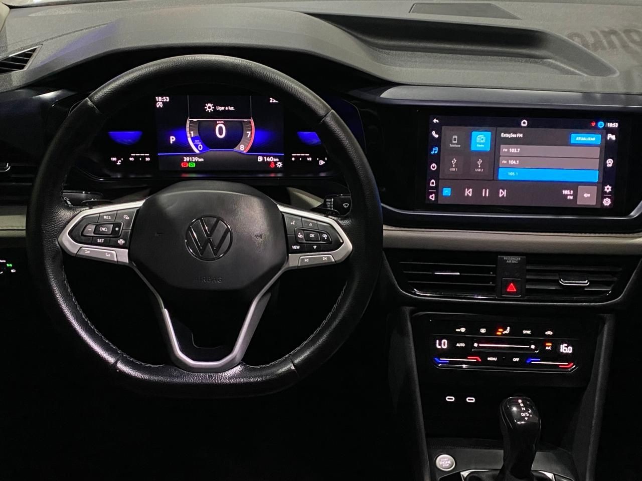 VOLKSWAGEN TAOS