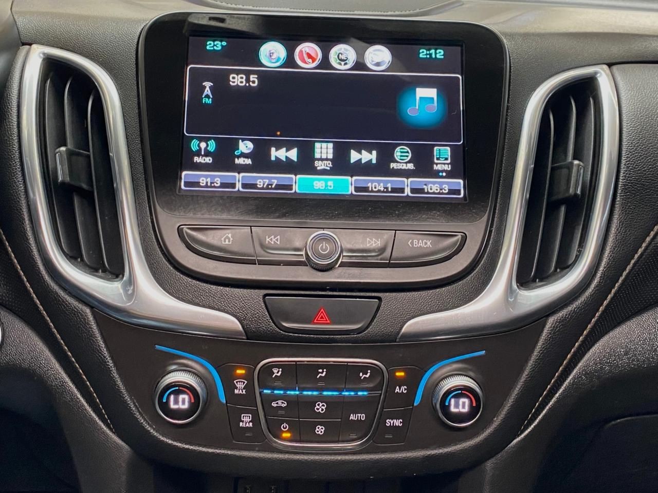 CHEVROLET EQUINOX