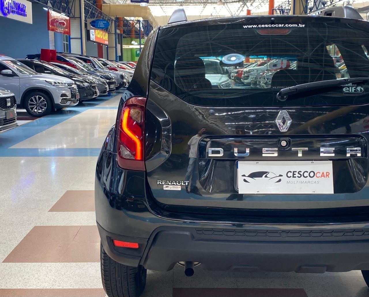 RENAULT DUSTER