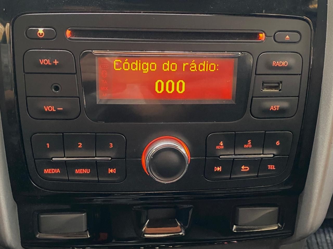 RENAULT DUSTER