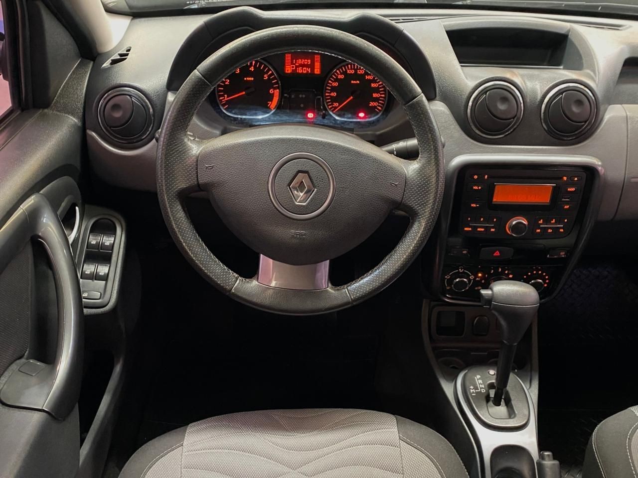 RENAULT DUSTER