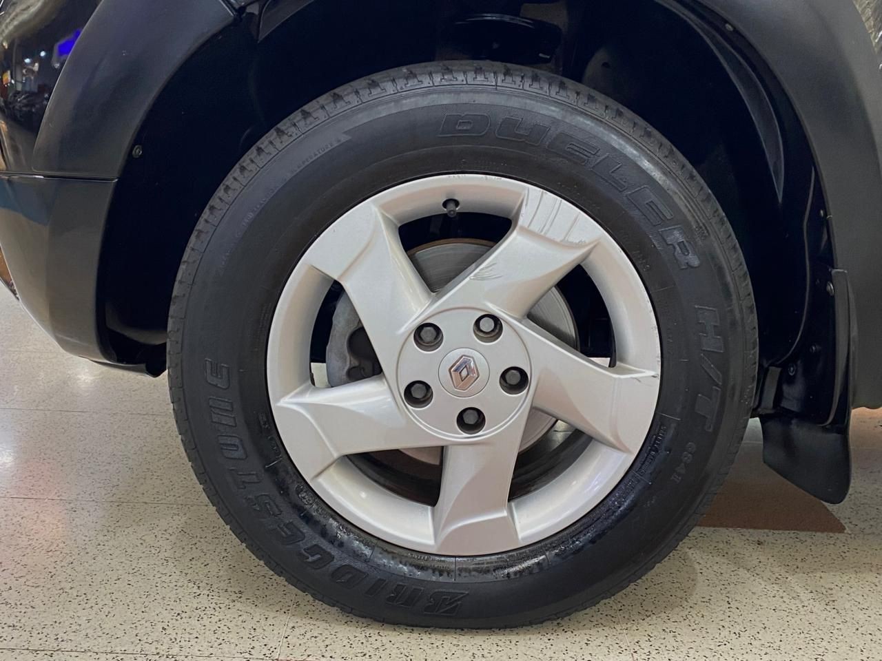 RENAULT DUSTER