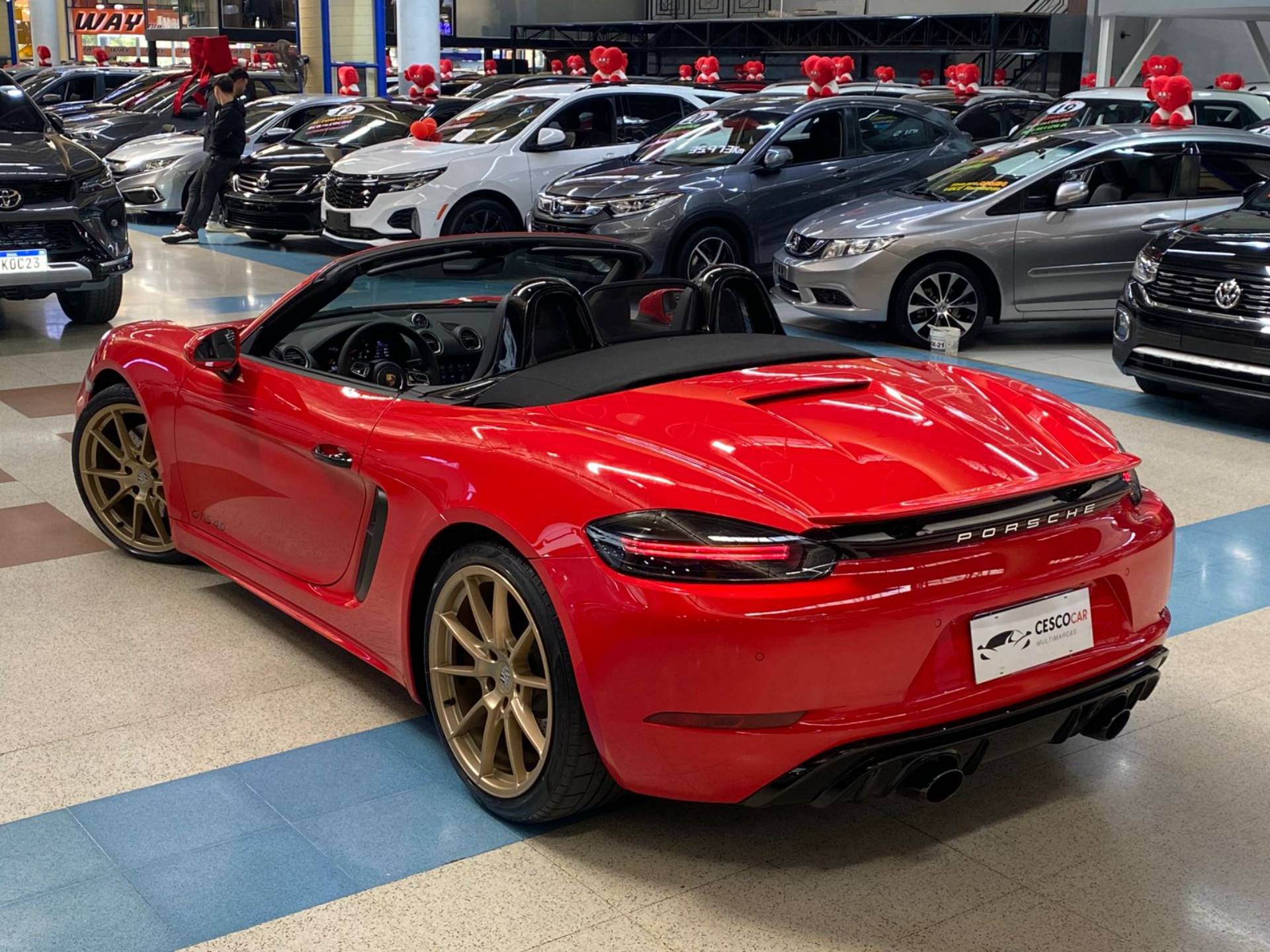 PORSCHE 718