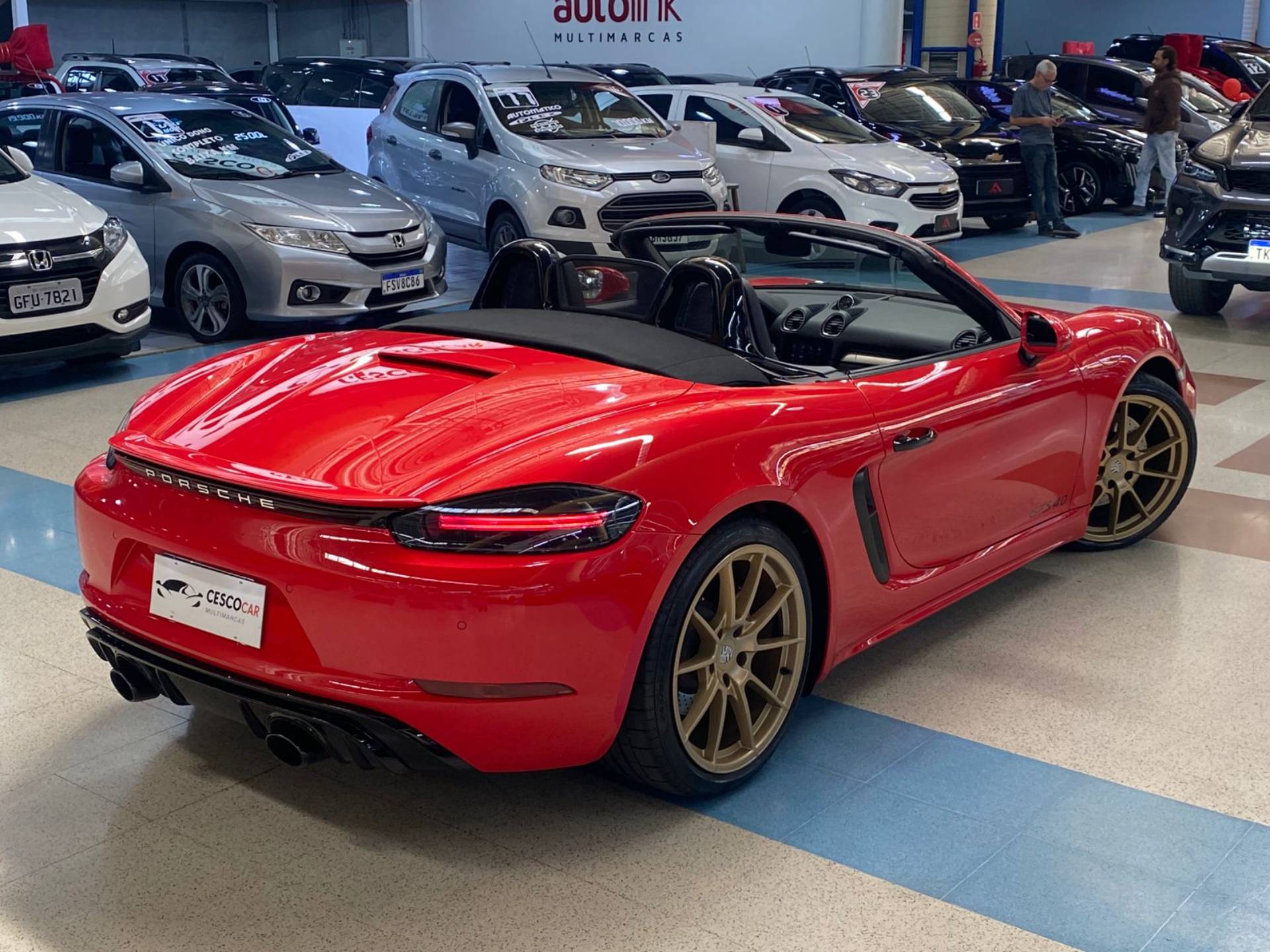 PORSCHE 718
