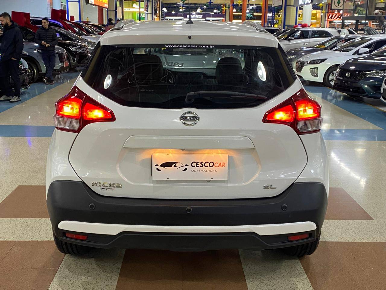 NISSAN KICKS