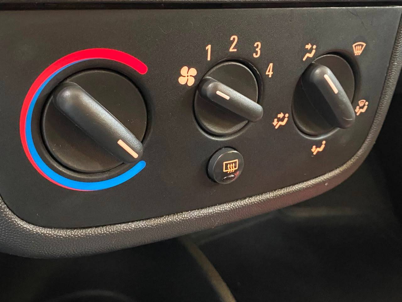 CHEVROLET CORSA