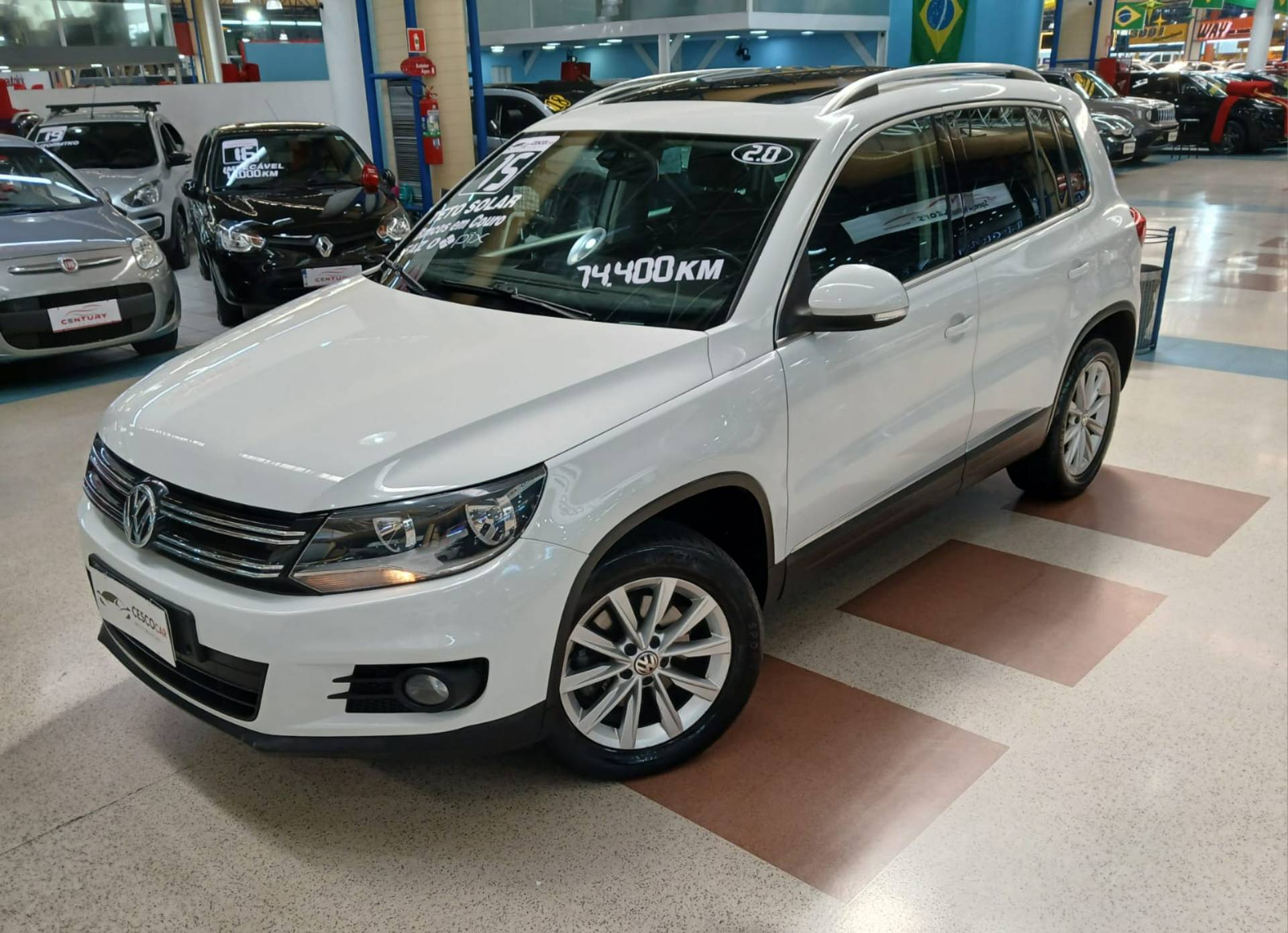 VOLKSWAGEN TIGUAN