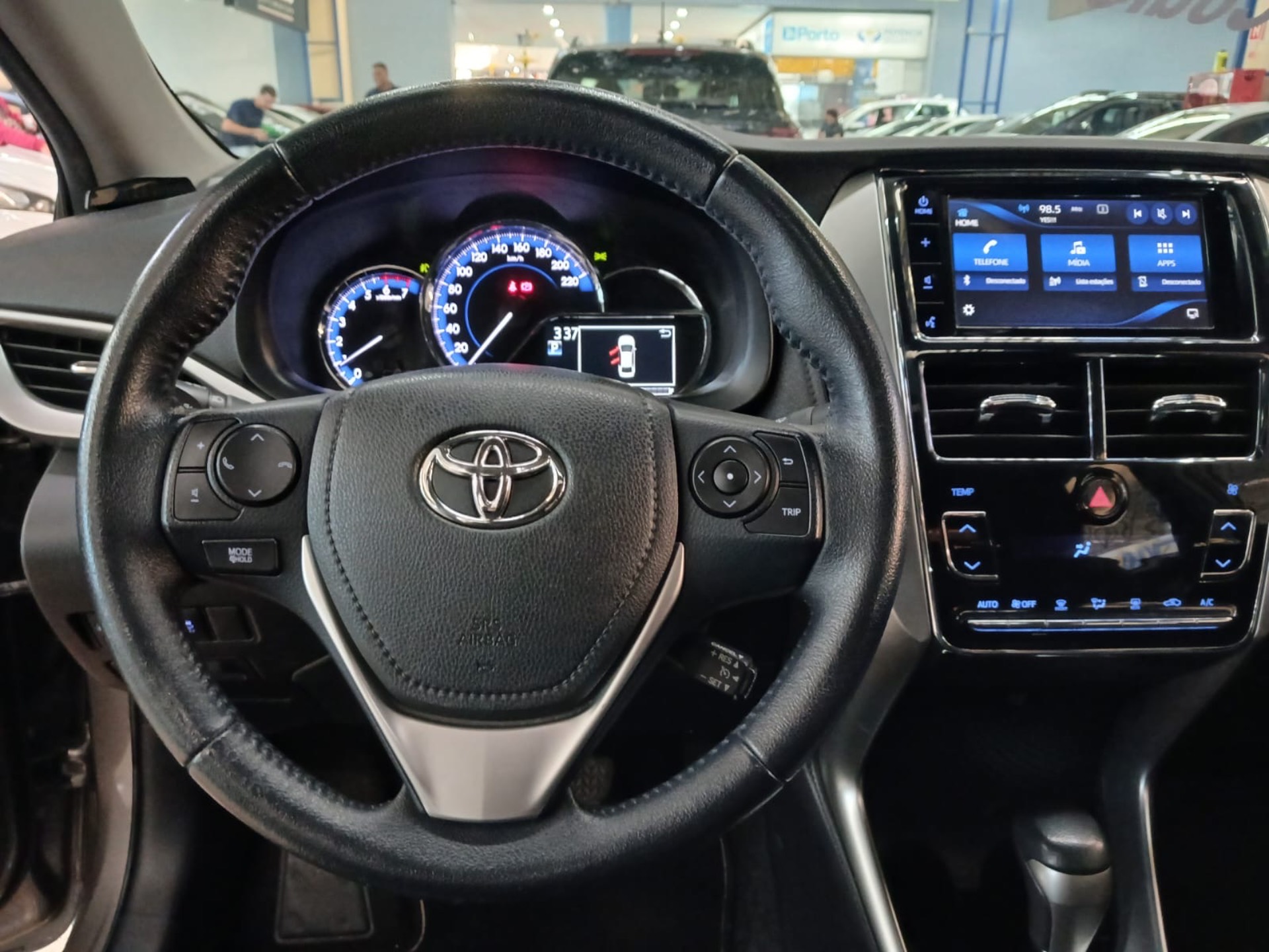 TOYOTA YARIS