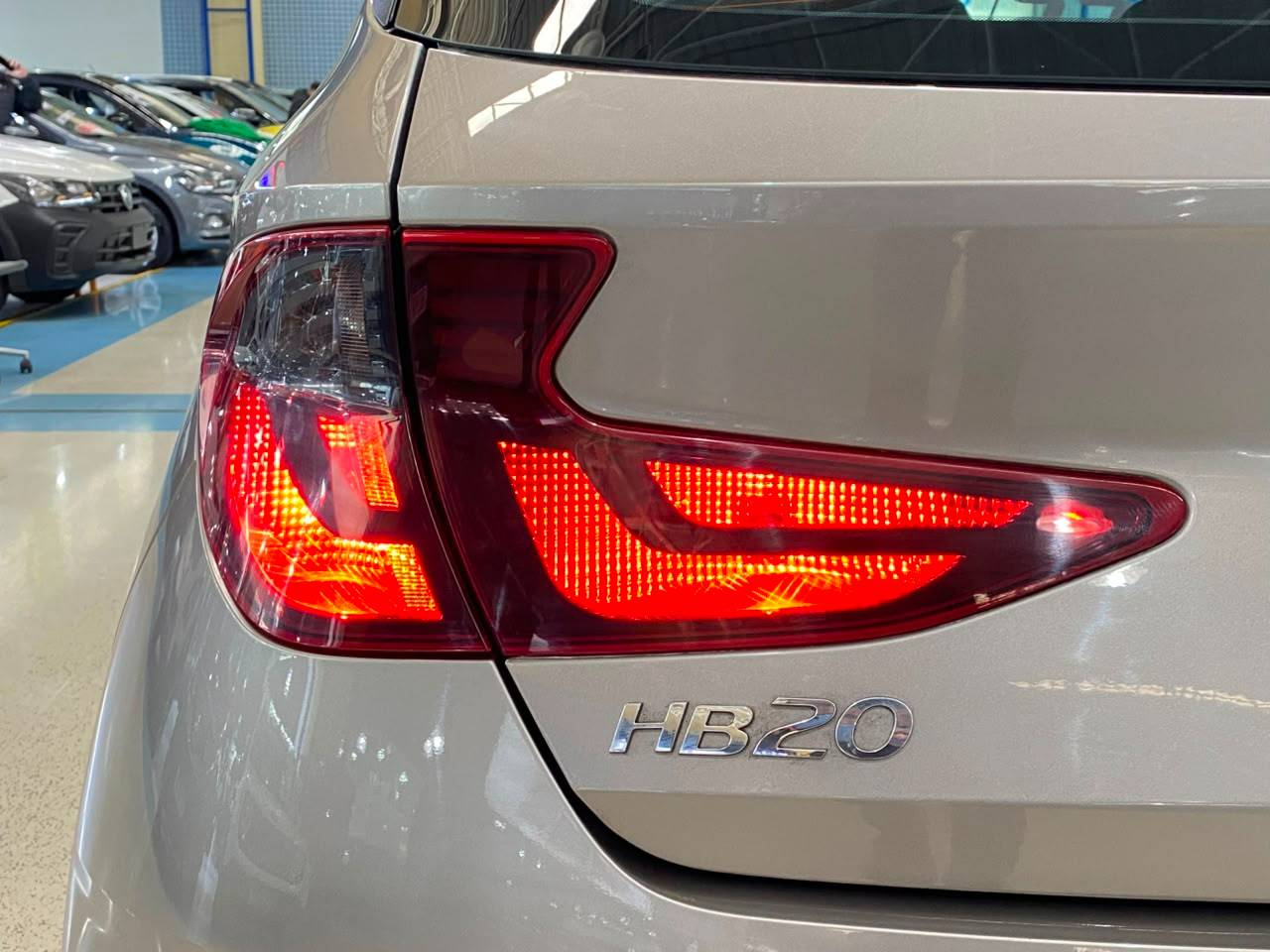 HYUNDAI HB20