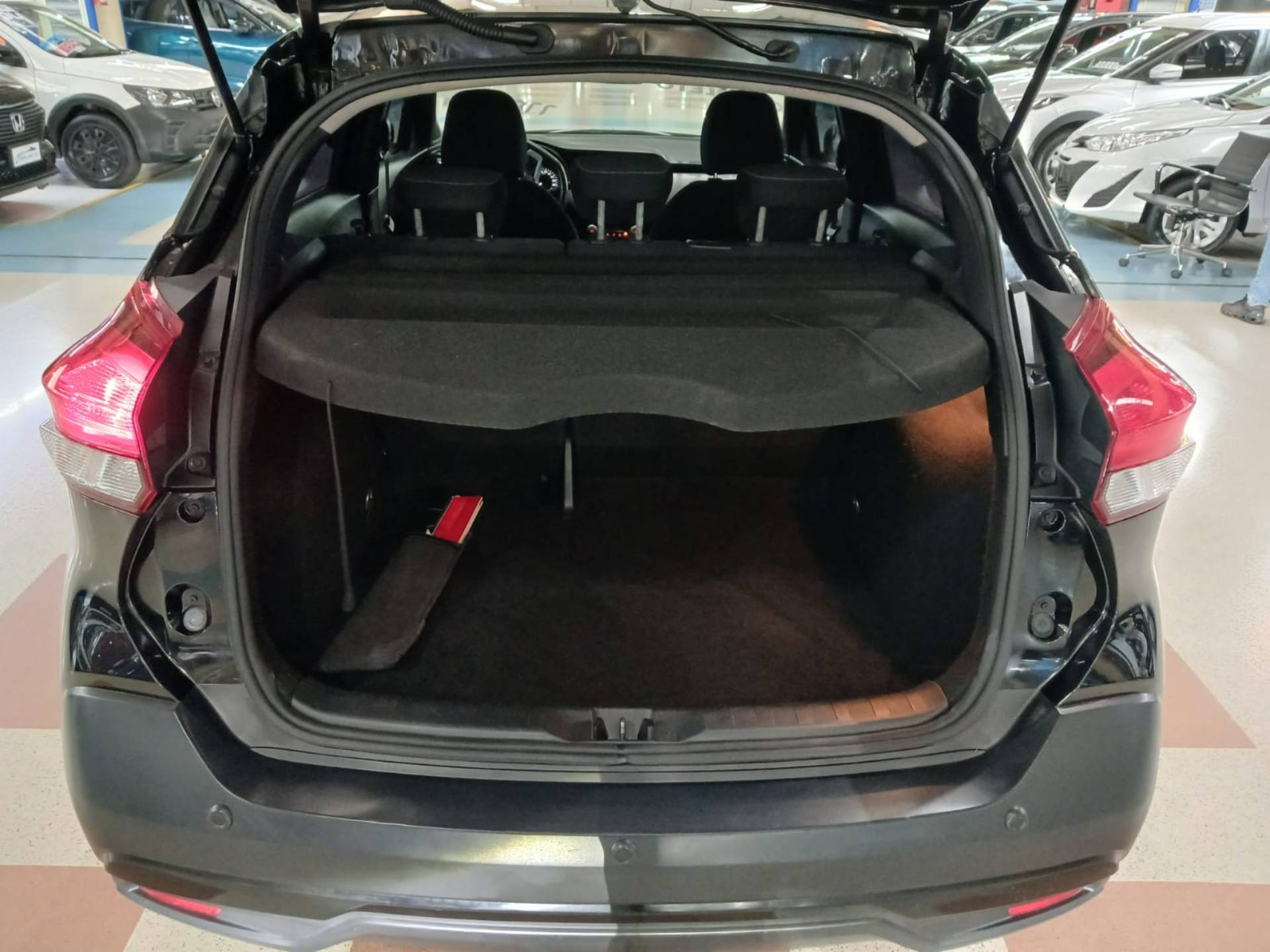 NISSAN KICKS