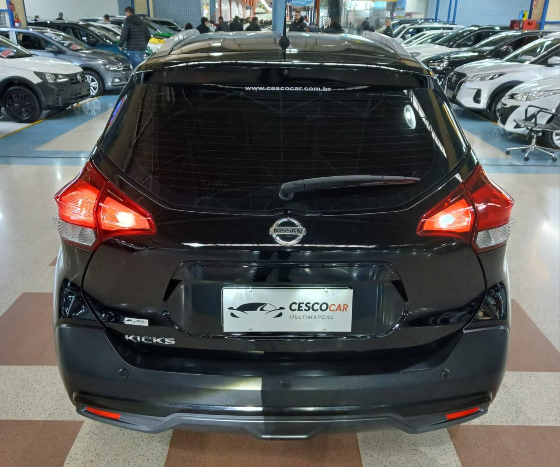 NISSAN KICKS
