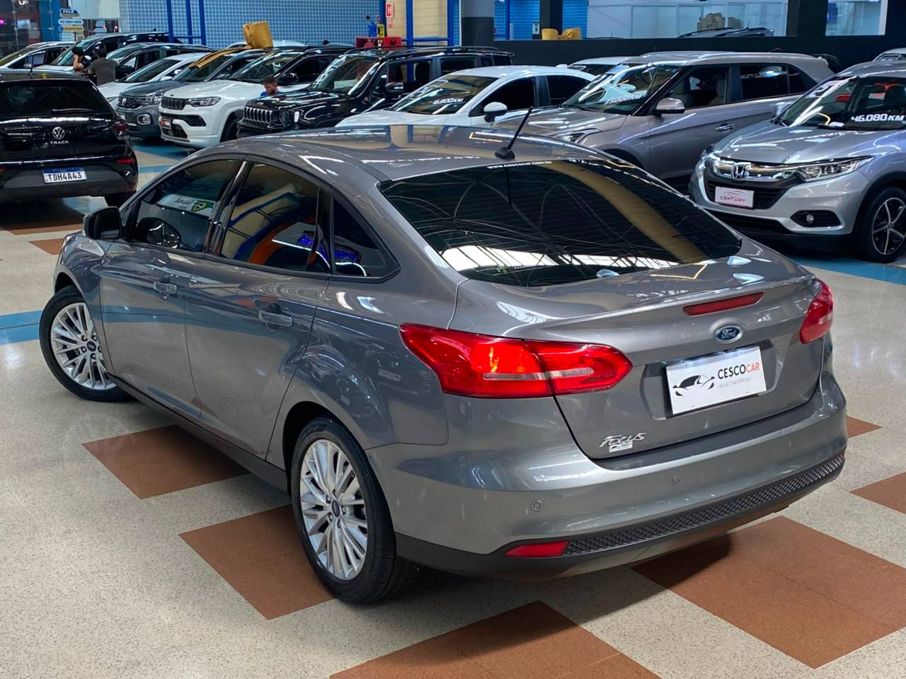 FORD FOCUS