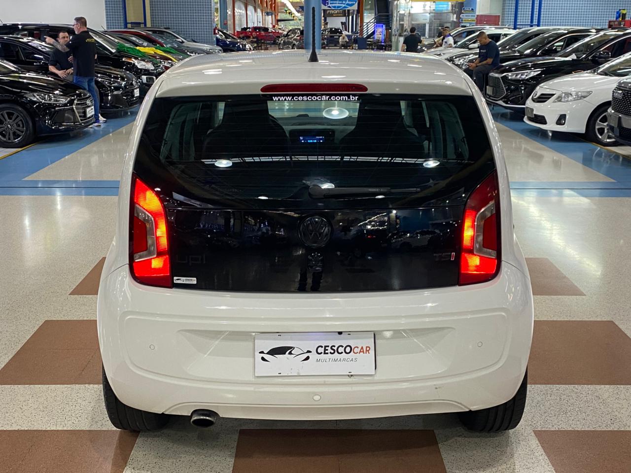 VOLKSWAGEN UP