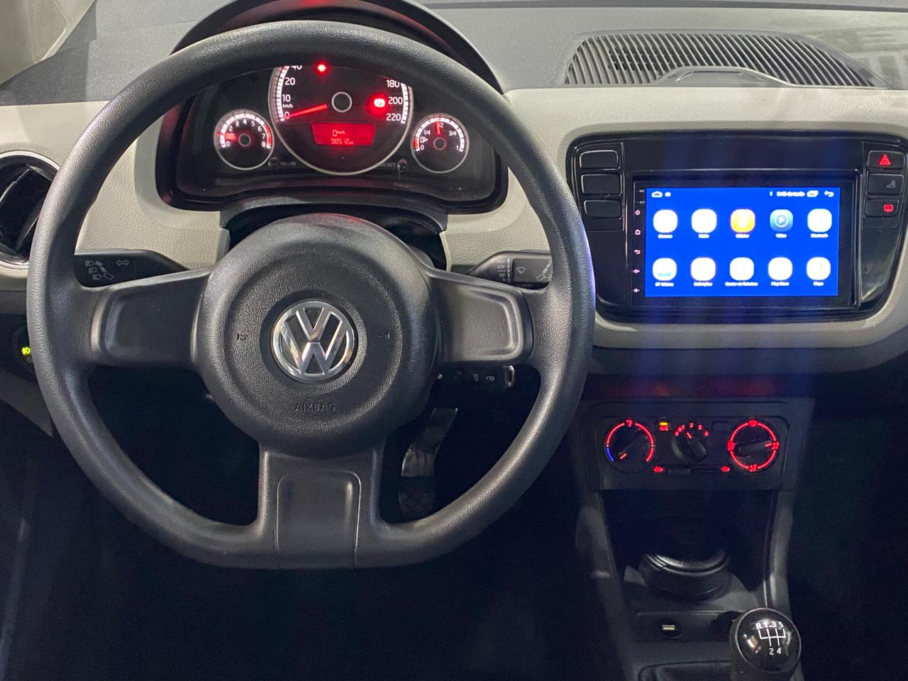 VOLKSWAGEN UP