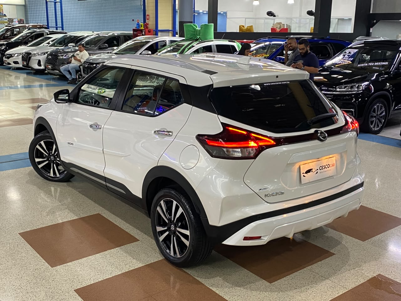 NISSAN KICKS