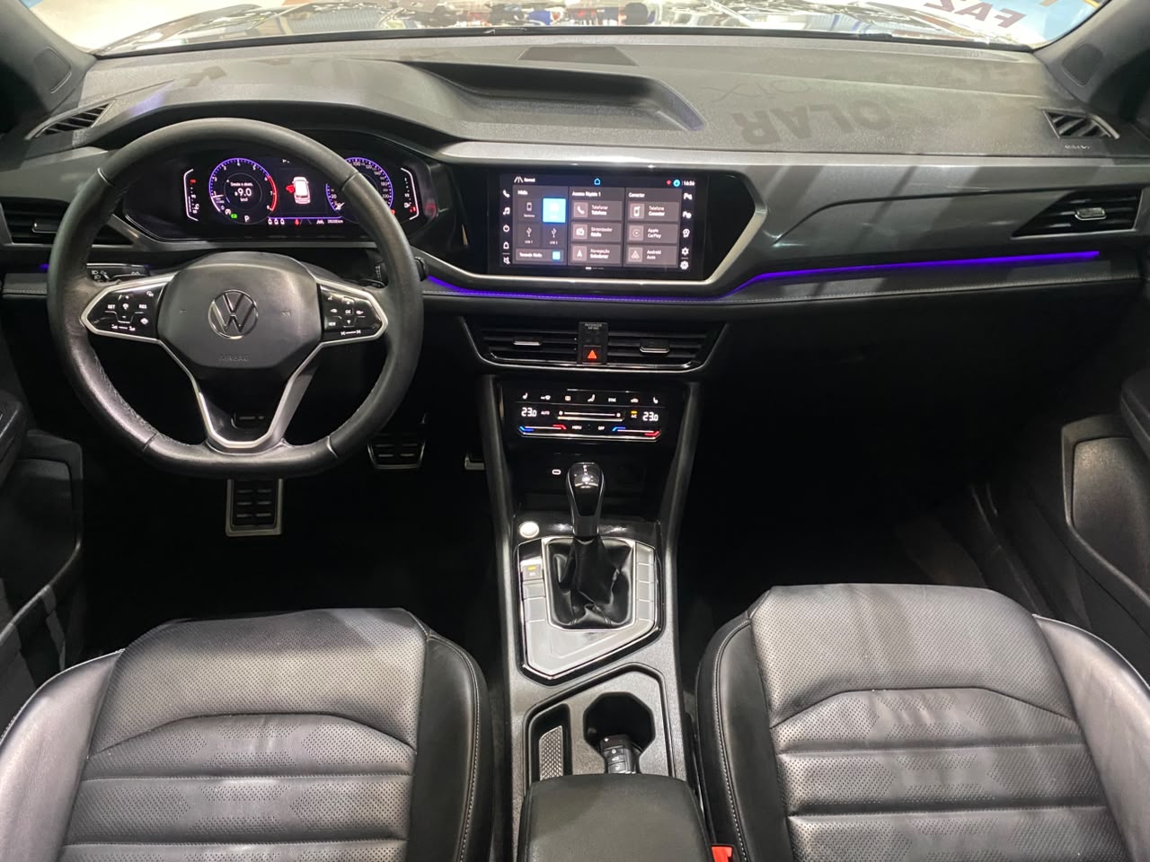 VOLKSWAGEN TAOS