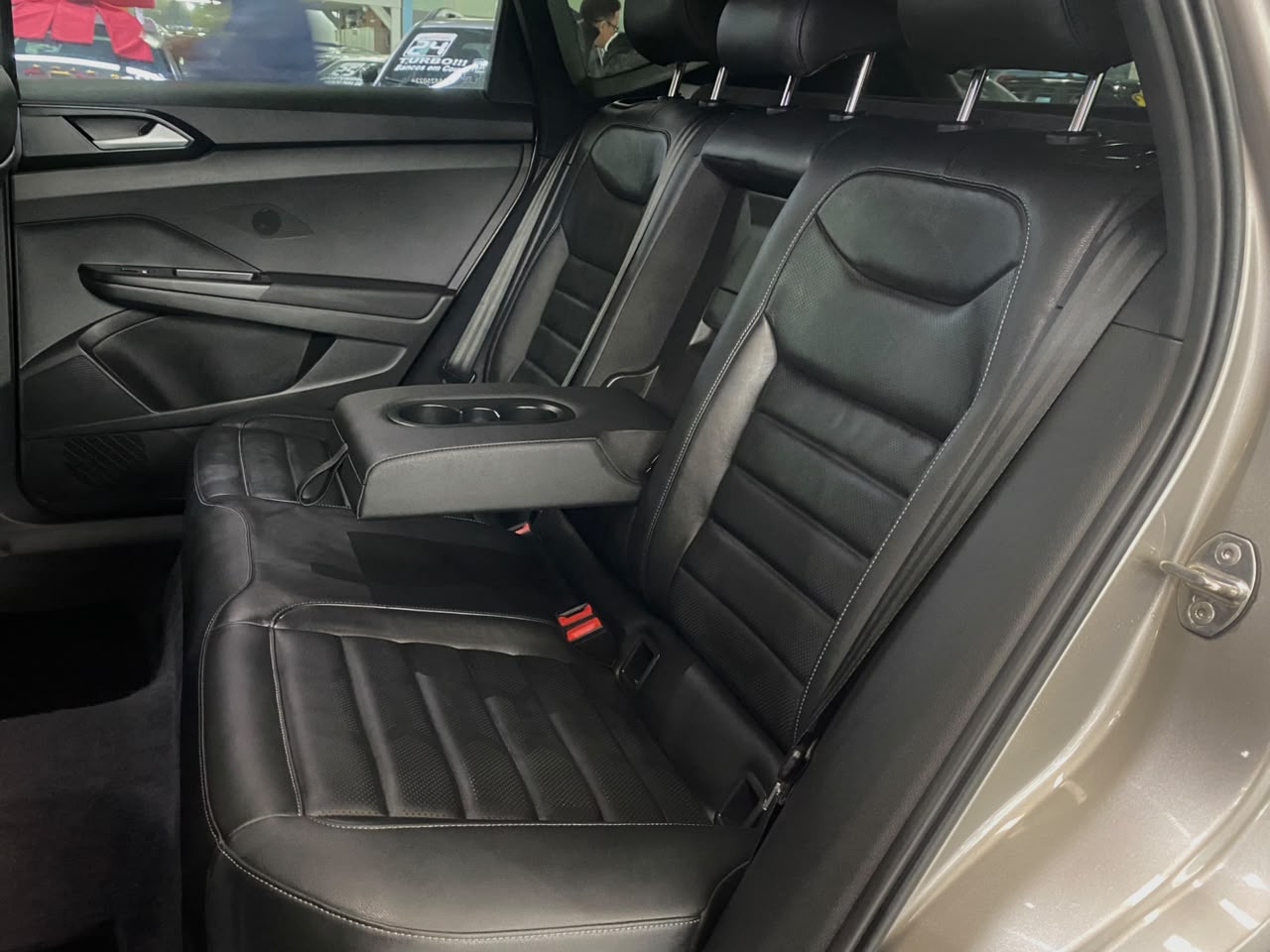 VOLKSWAGEN TAOS