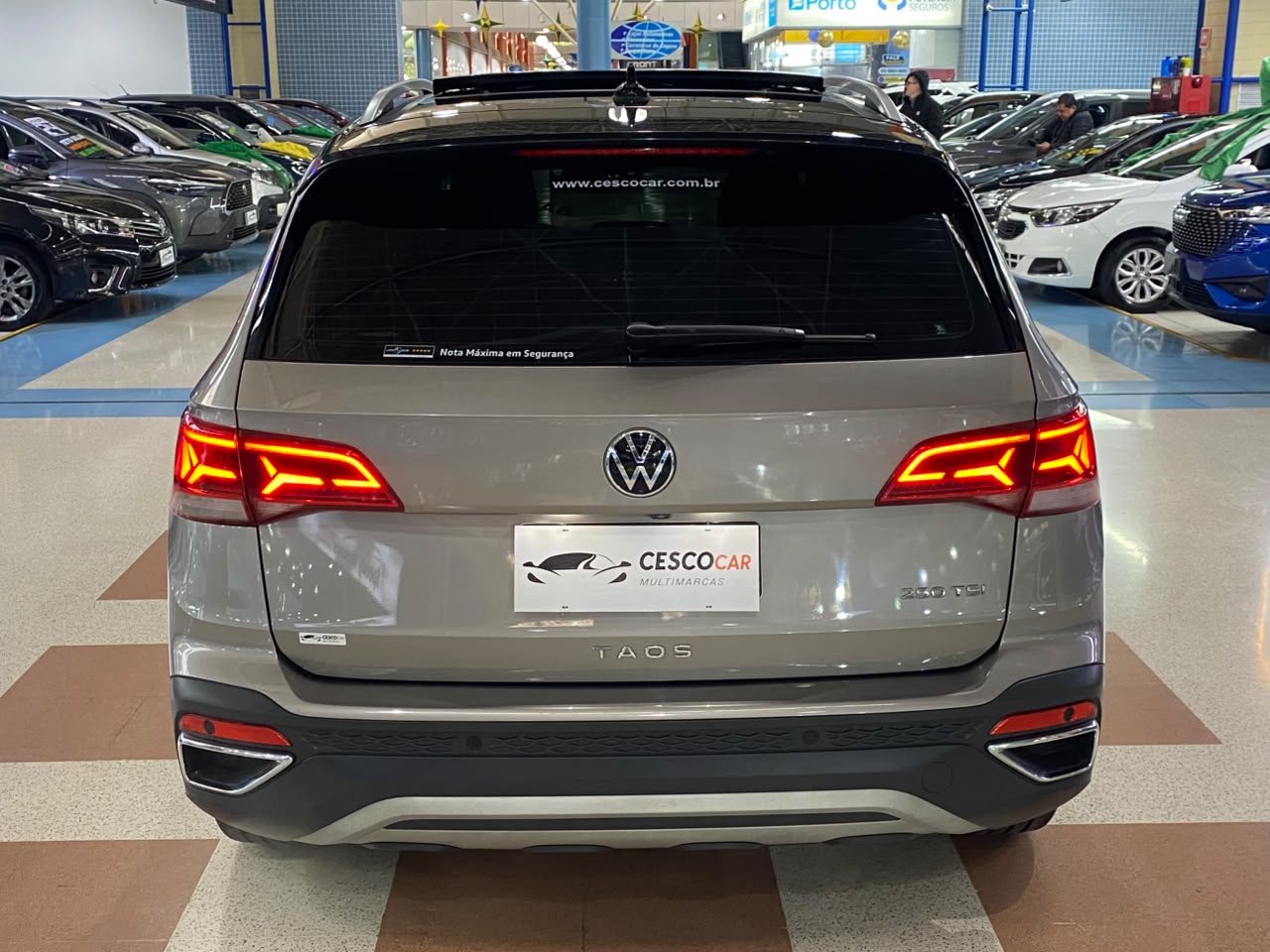 VOLKSWAGEN TAOS