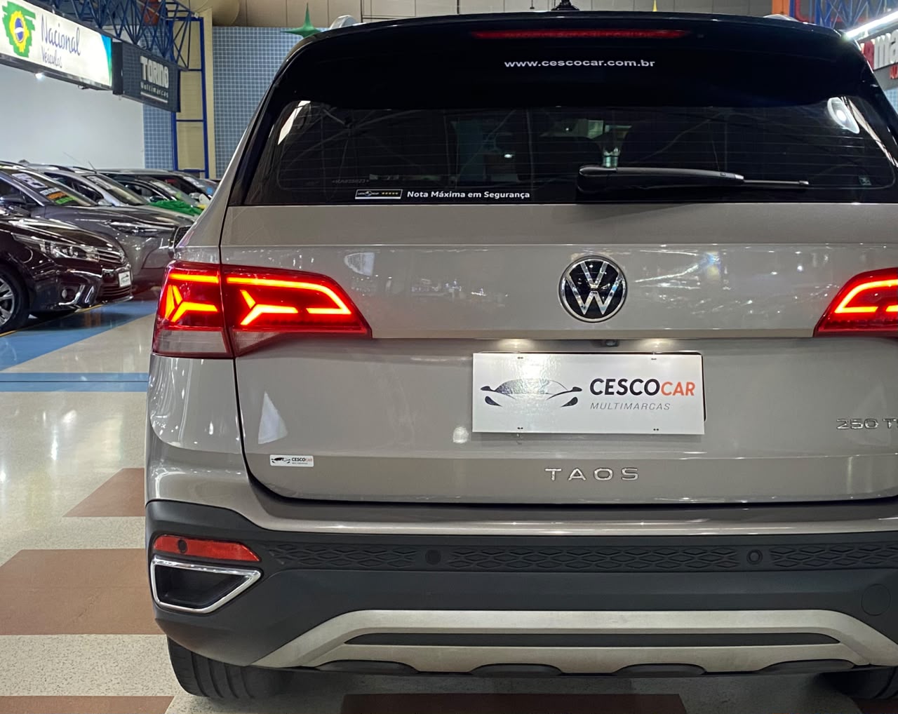 VOLKSWAGEN TAOS