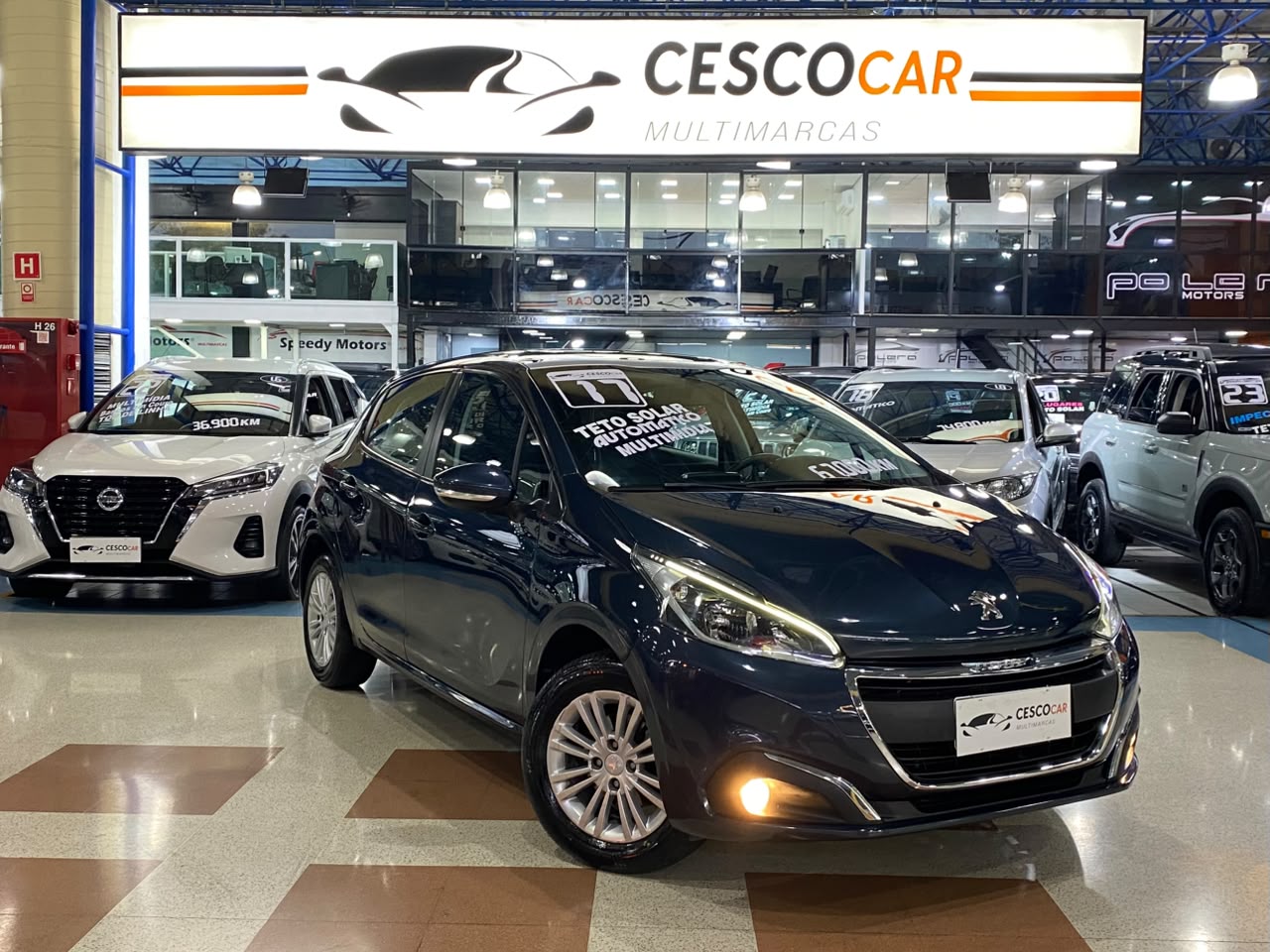 PEUGEOT 208