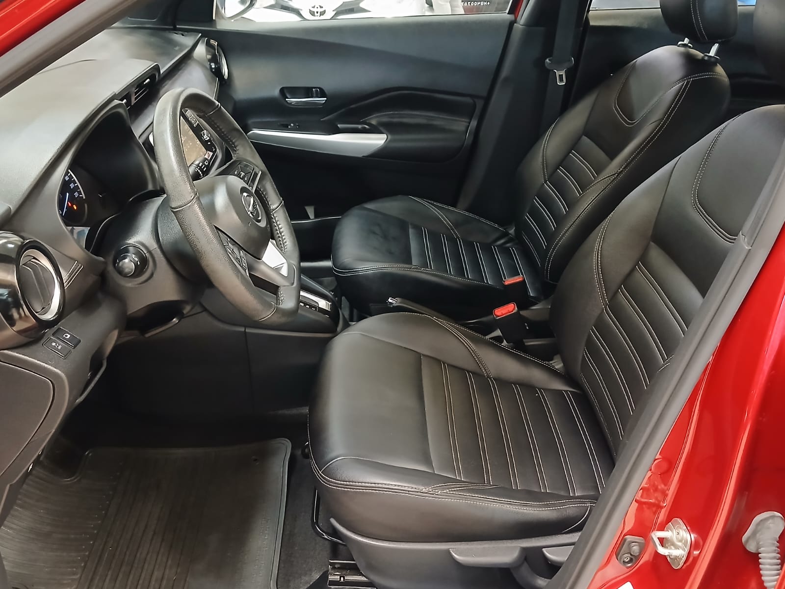 NISSAN KICKS