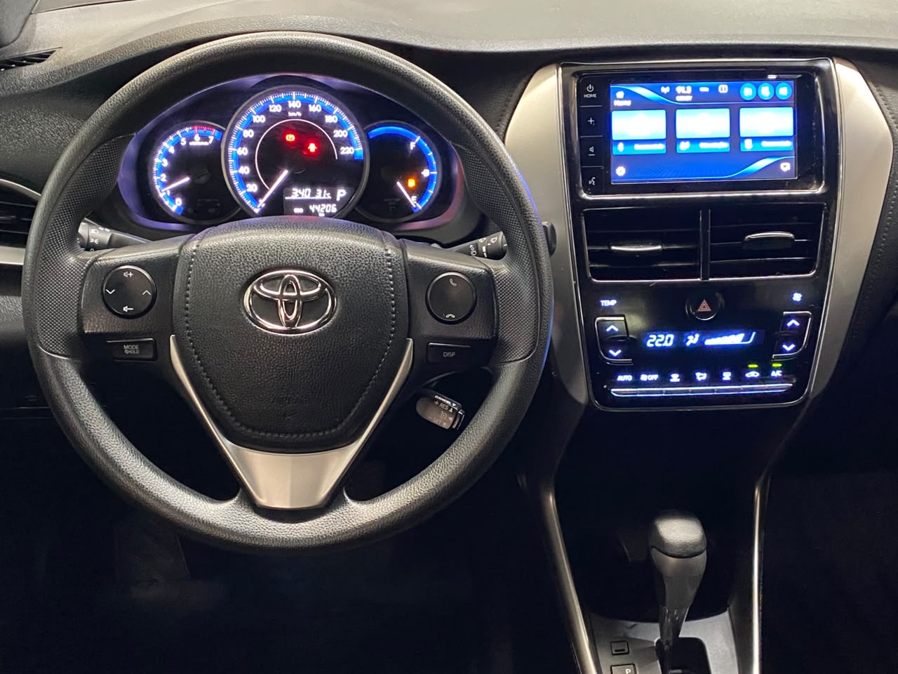 TOYOTA YARIS